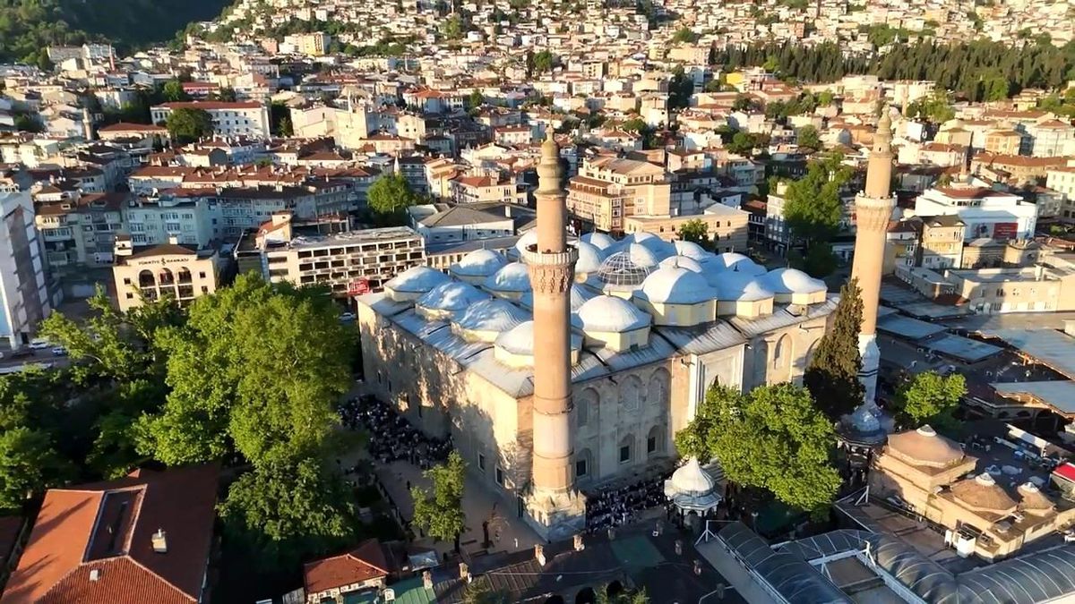 Bursa’da Bayram Namazı Yoğunluğu