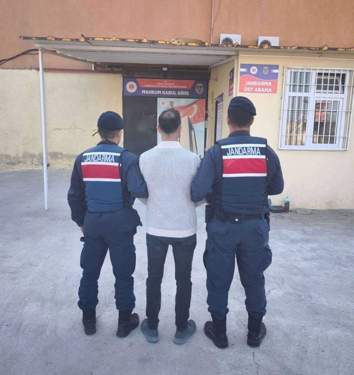Çanakkale’de 18 Firari Hükümlü Yakalandı