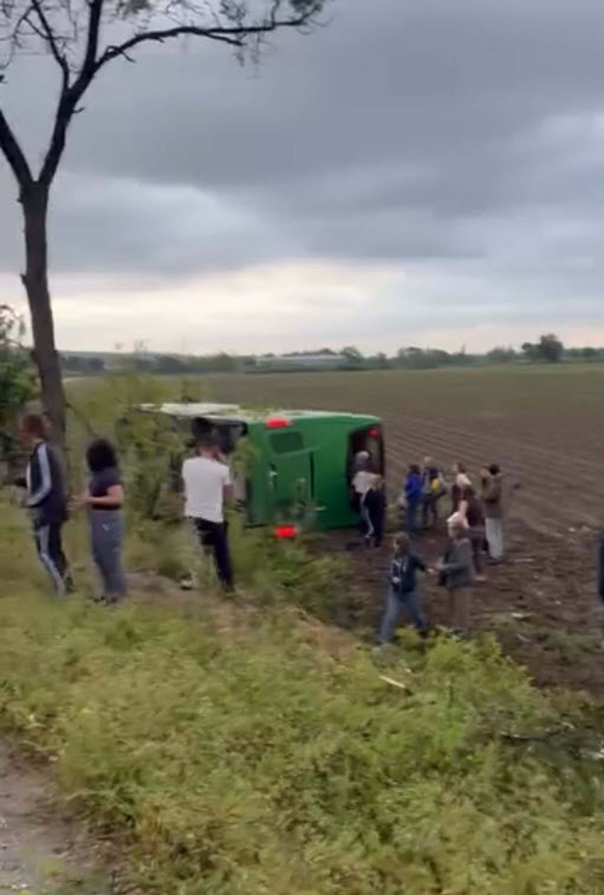 Çanakkale’de otobüs devrildi; yaralılar var