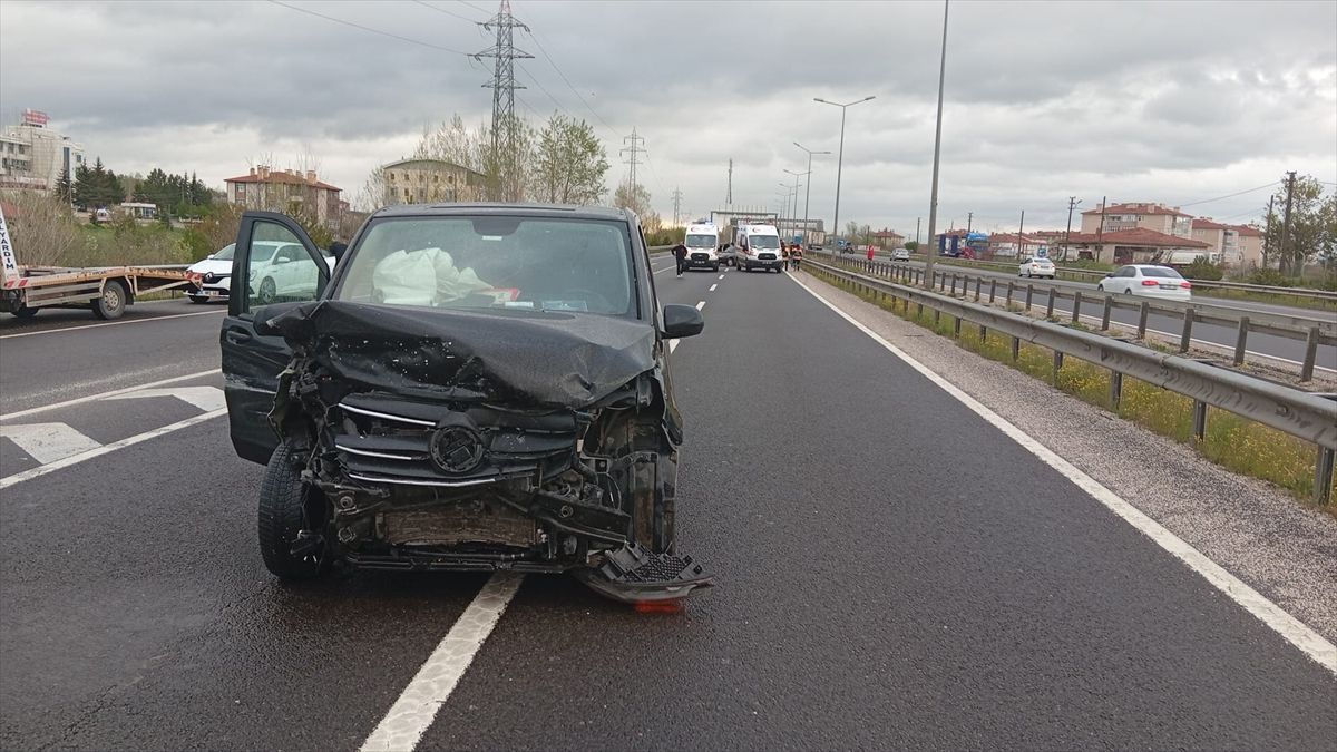 Çankırı’da Trafik Kazası: 3 Ölü, 5 Yaralı