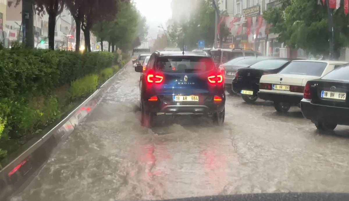 Çankırı’da Sağanak Hayatı Olumsuz Etkiledi