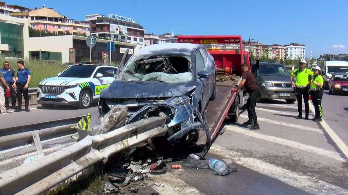 Çekmeköy’de Trafik Kazası: Sürücü Yaralı