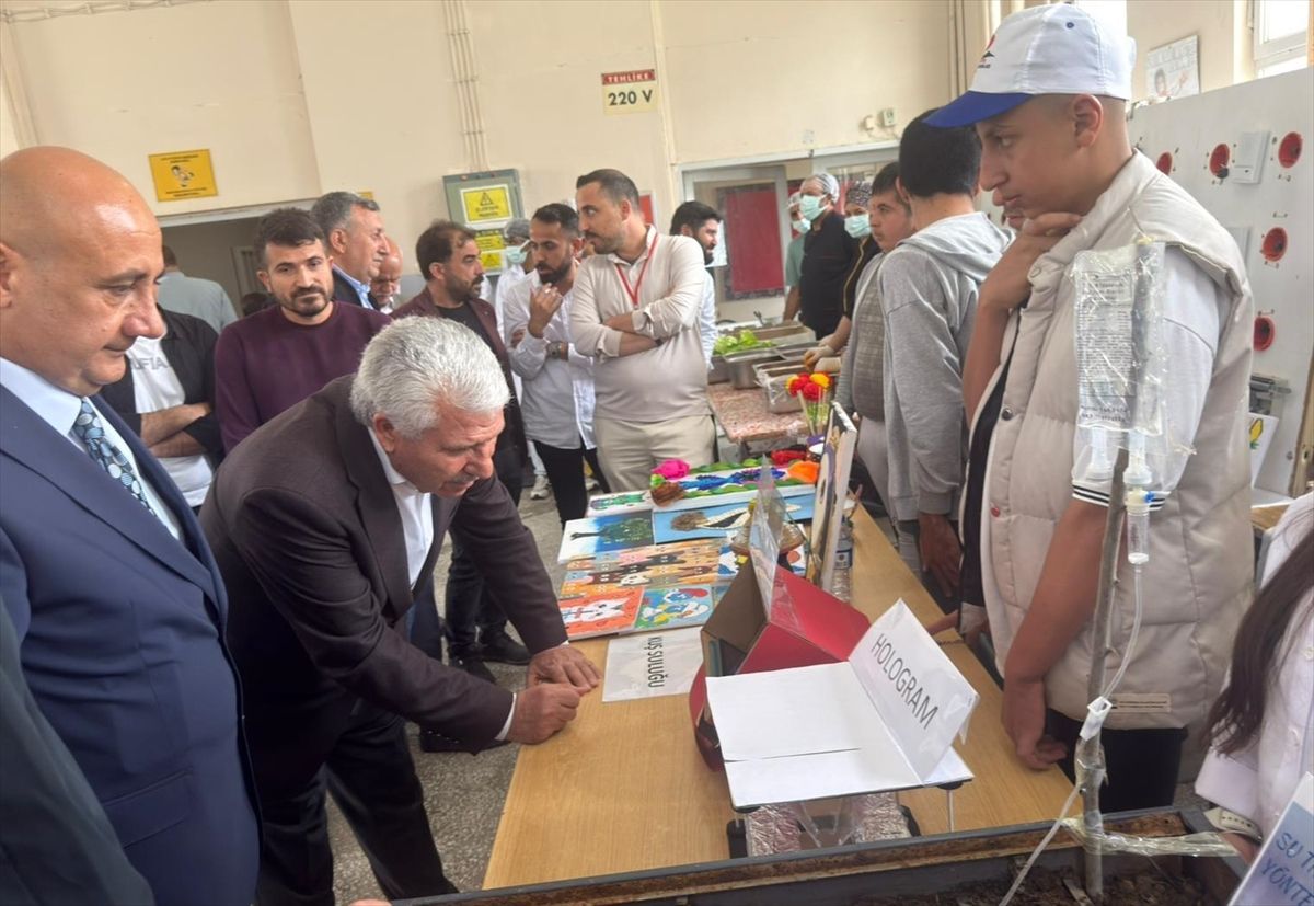 Diyarbakır’da Bilim Fuarı Açıldı