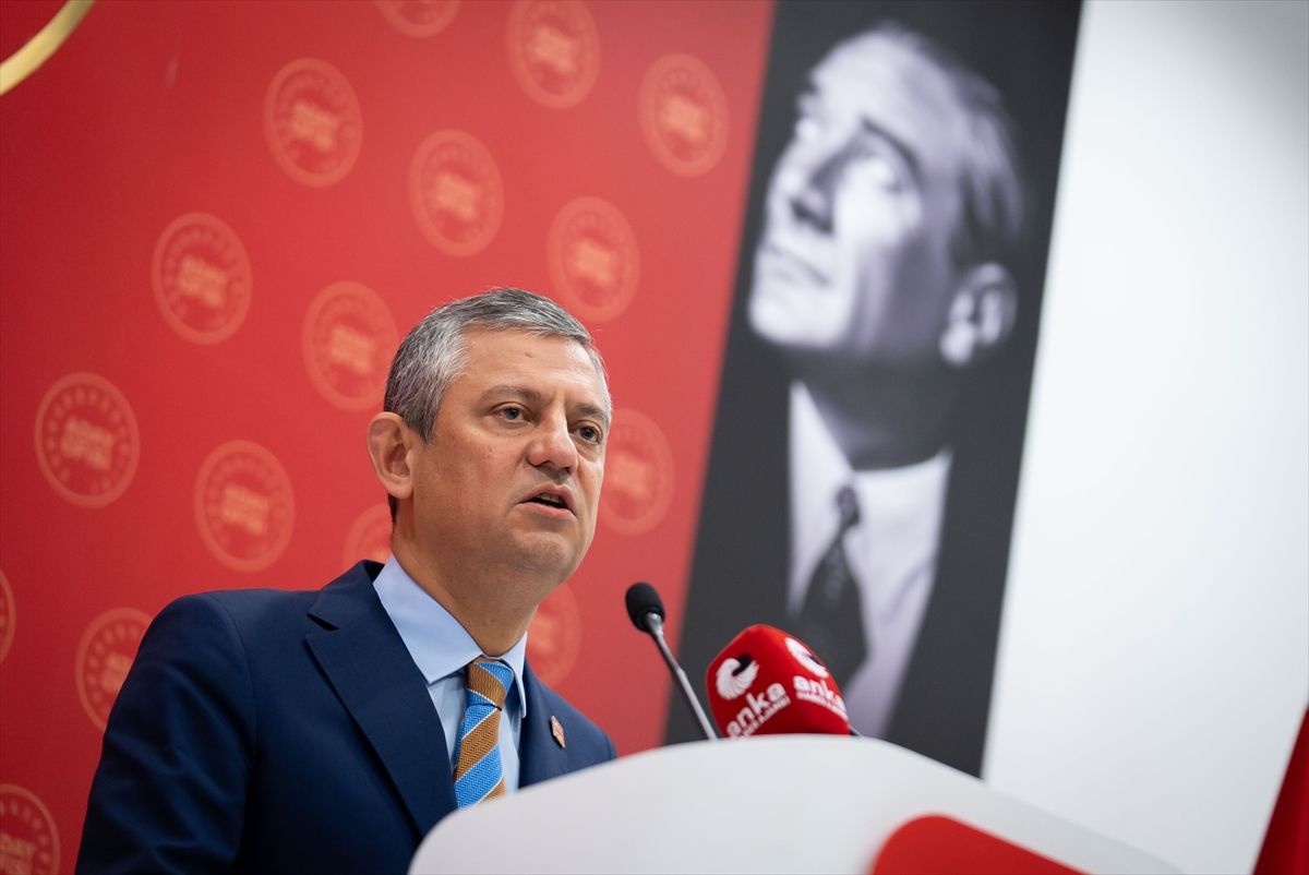 CHP’den Bütünleşik Gençlik Güvencesi Paketi