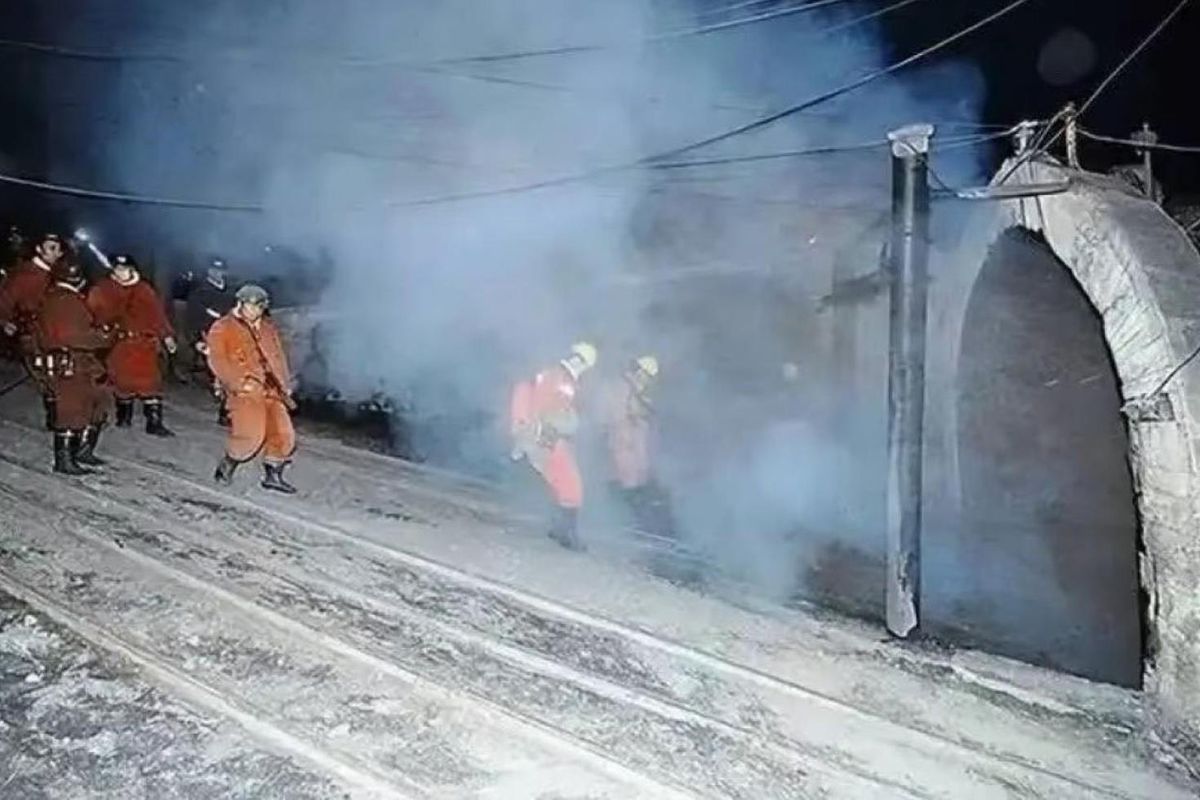 Çin’de Kömür Madeni Patlaması: 82 Ölü