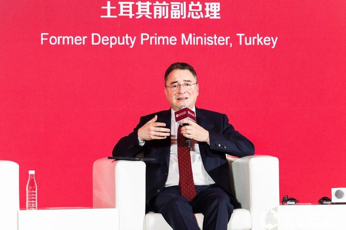 Çin’deki kritik zirvede tek Türk konuşmacı olan Ali Babacan’dan önemli mesajlar