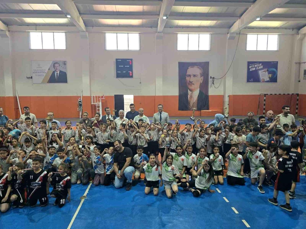 Sarıgöl’de Geleneksel Çocuk Oyunları Heyecanı