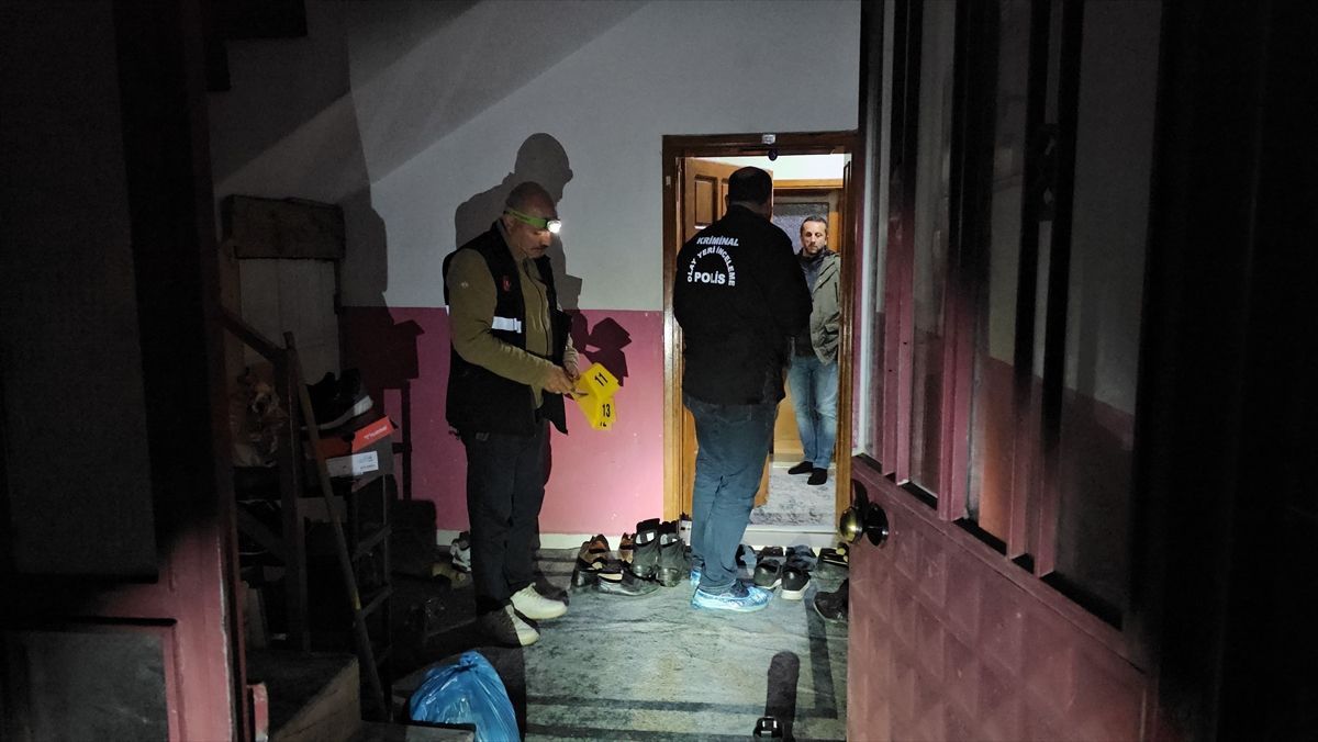Çorum’da Tüfekle Ateş Açıldı