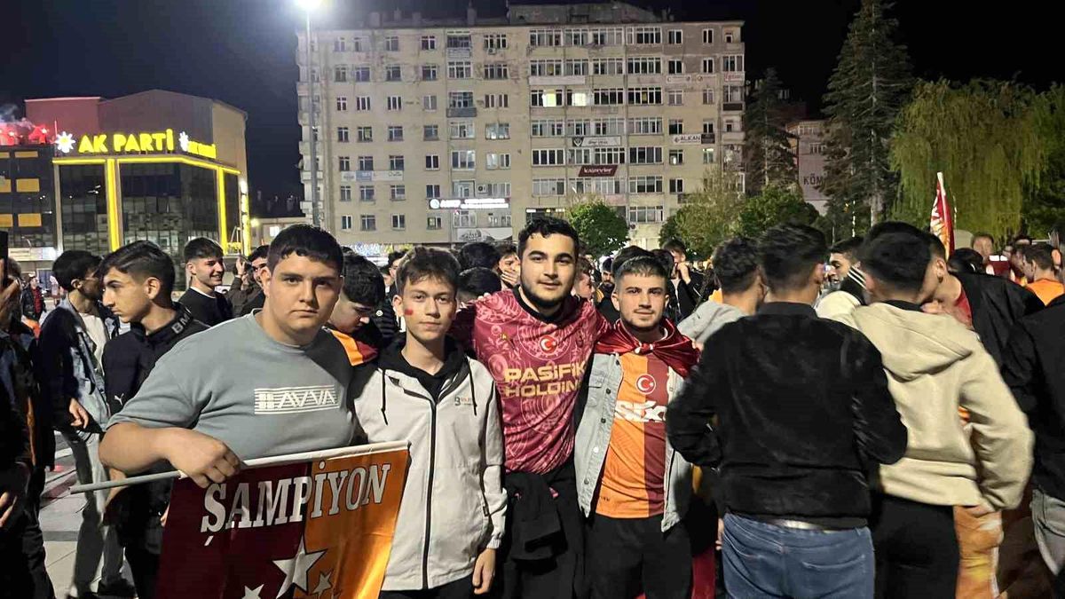 Galatasaray Şampiyonluğu Çorum’da Coşkuyla Kutlandı