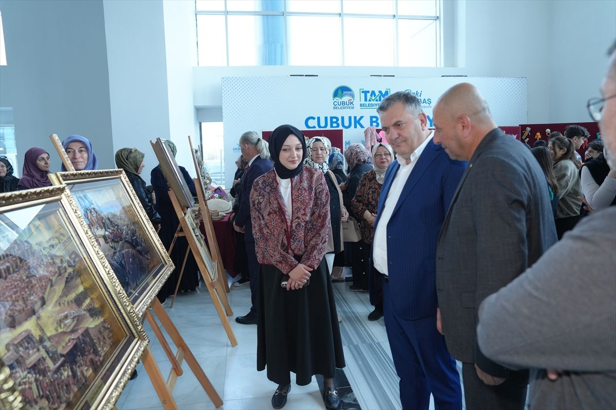 Çubuk’ta 50. Yıl Sanat Sergisi Açıldı