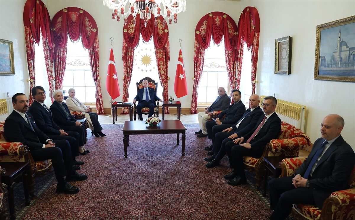 Erdoğan, 27 Mayıs darbesi mağdurlarının ailelerini kabul etti