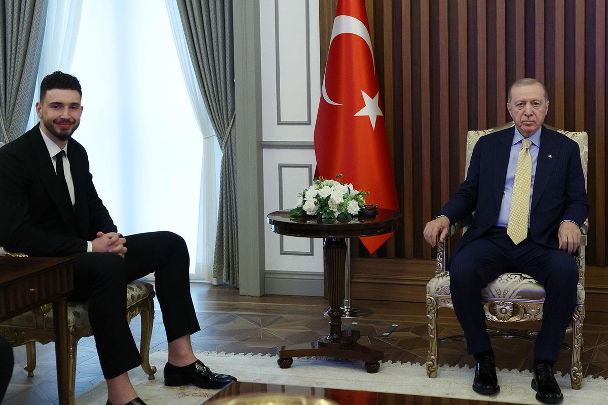 Cumhurbaşkanı Erdoğan, Alperen Şengün’ü kabul etti