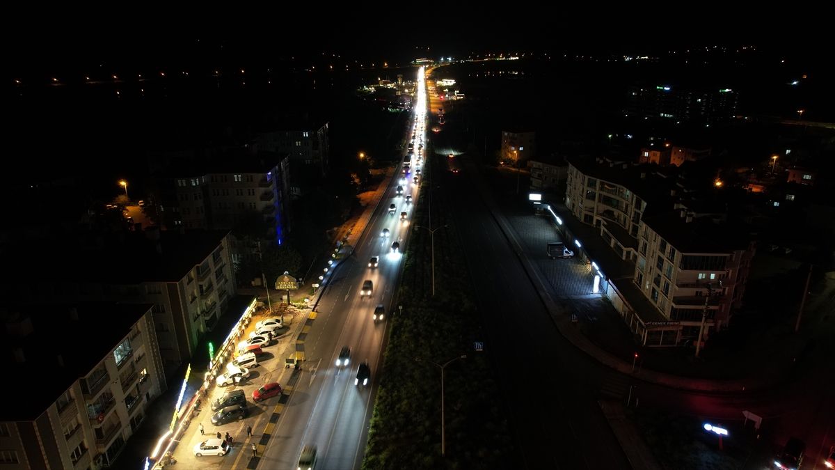 D-100’de Kurban Bayramı Trafik Yoğunluğu