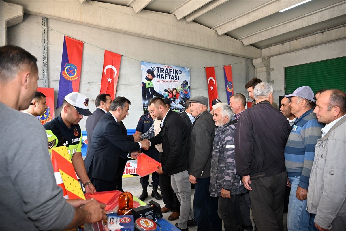 Demirci’de Güvenli Sürüş Toplantısı