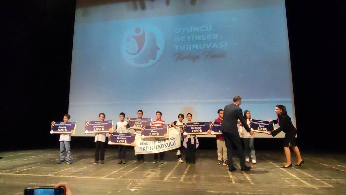 Denizli Okulu, Türkiye Oyuncu Beyinler Turnuvasında Zirveye Çıktı