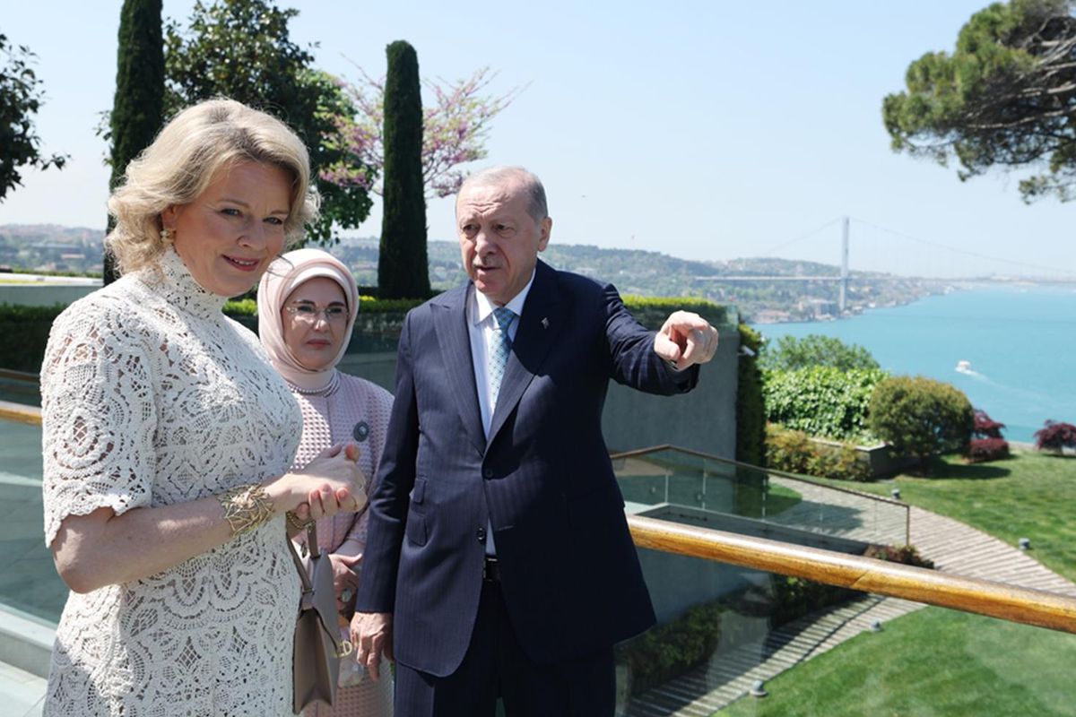 CUMHURBAŞKANI RECEP TAYYİP ERDOĞAN BELÇİKA KRALİÇESİ MATHİLDE’Yİ KABUL ETTİ