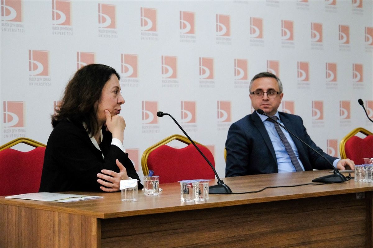 BŞEÜ’de Diplomatik Kariyer Programı