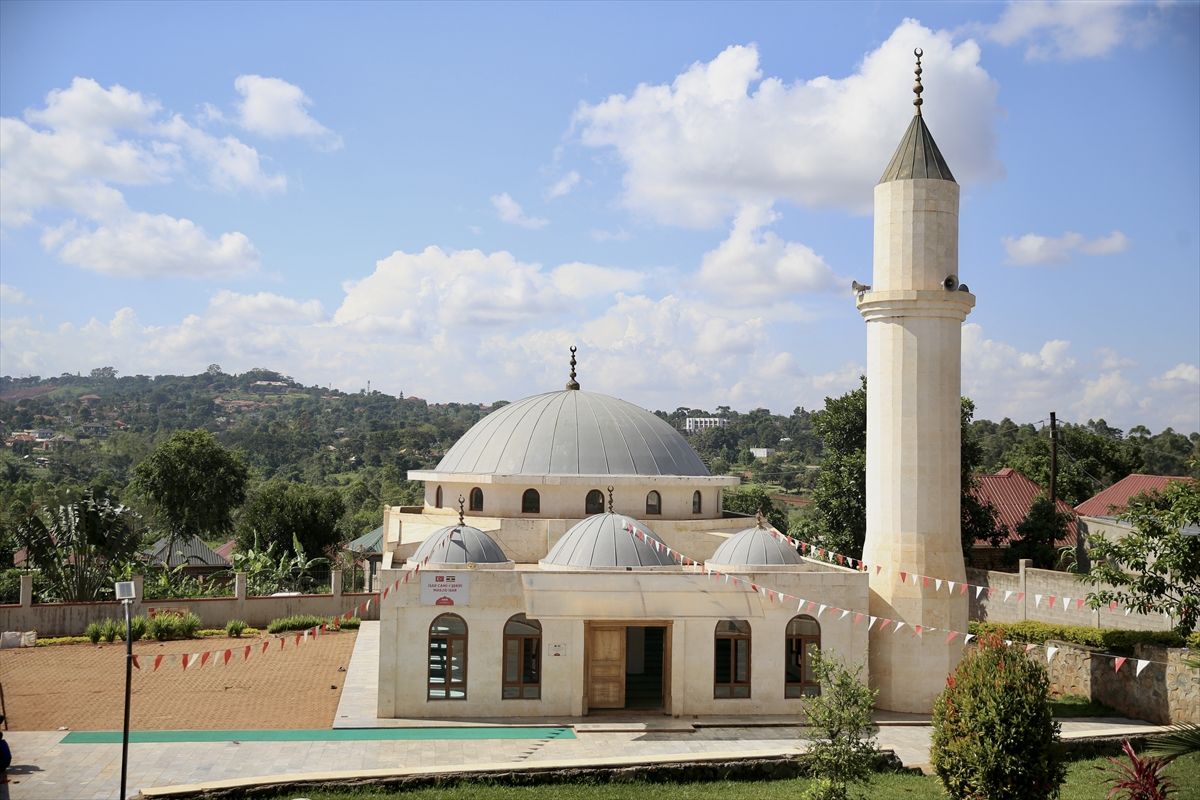 Uganda’da Müslüman Çocuklara İslami Eğitim