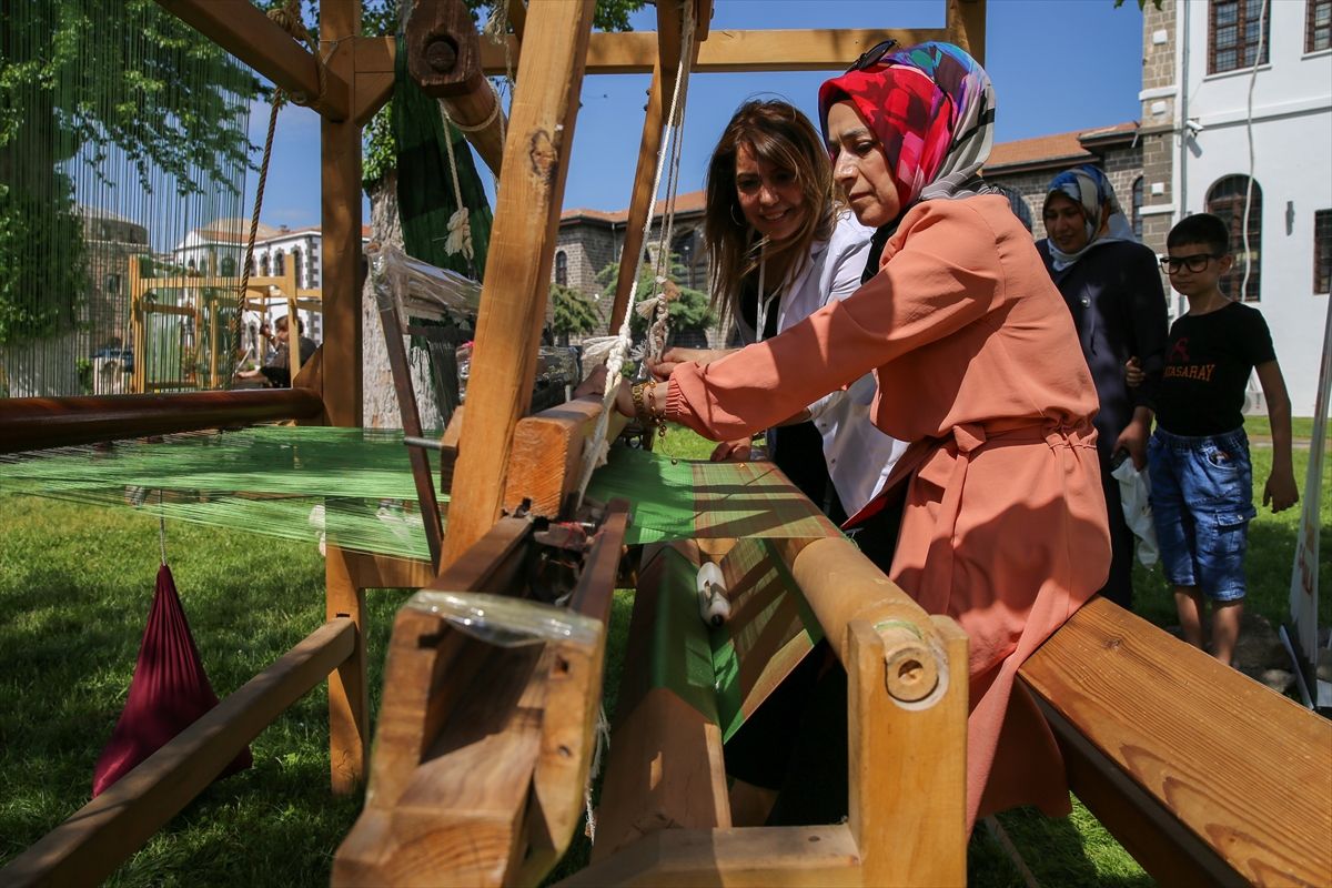 Diyarbakır’da El Emeği Sergisi