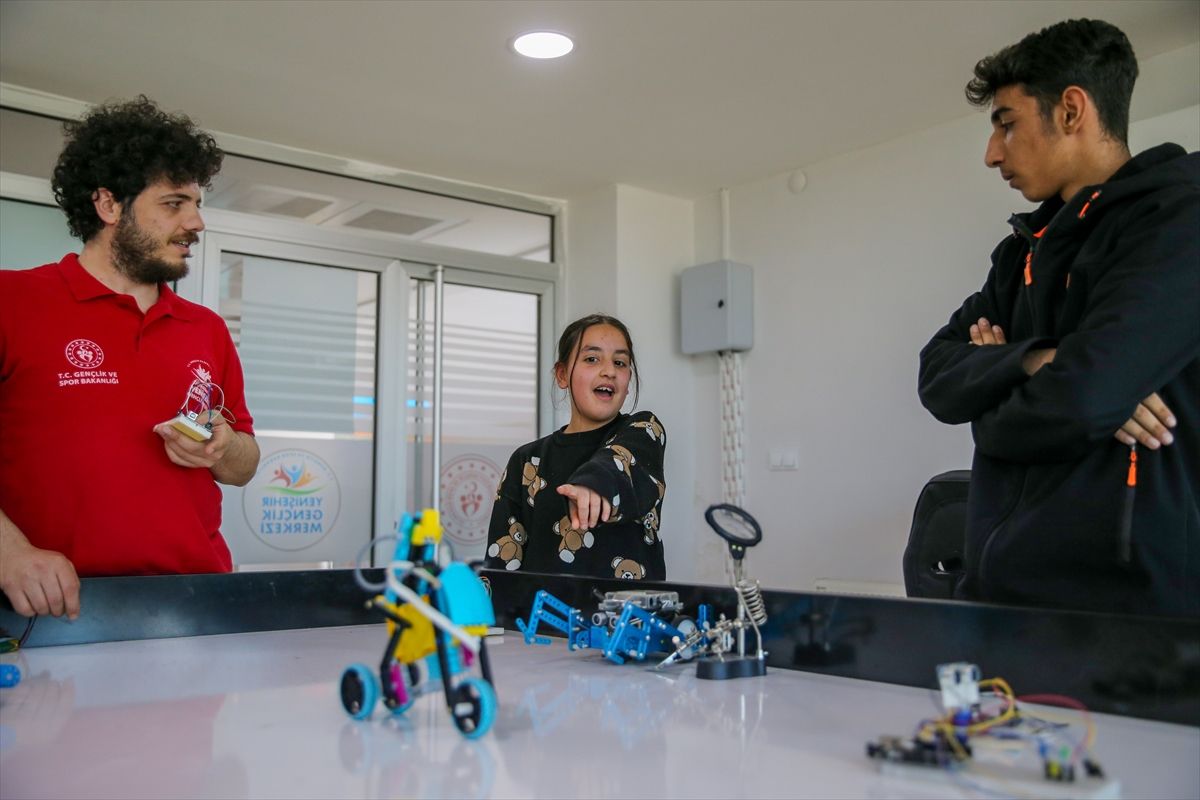 Diyarbakır’da Robotik Kodlama Atölyesi