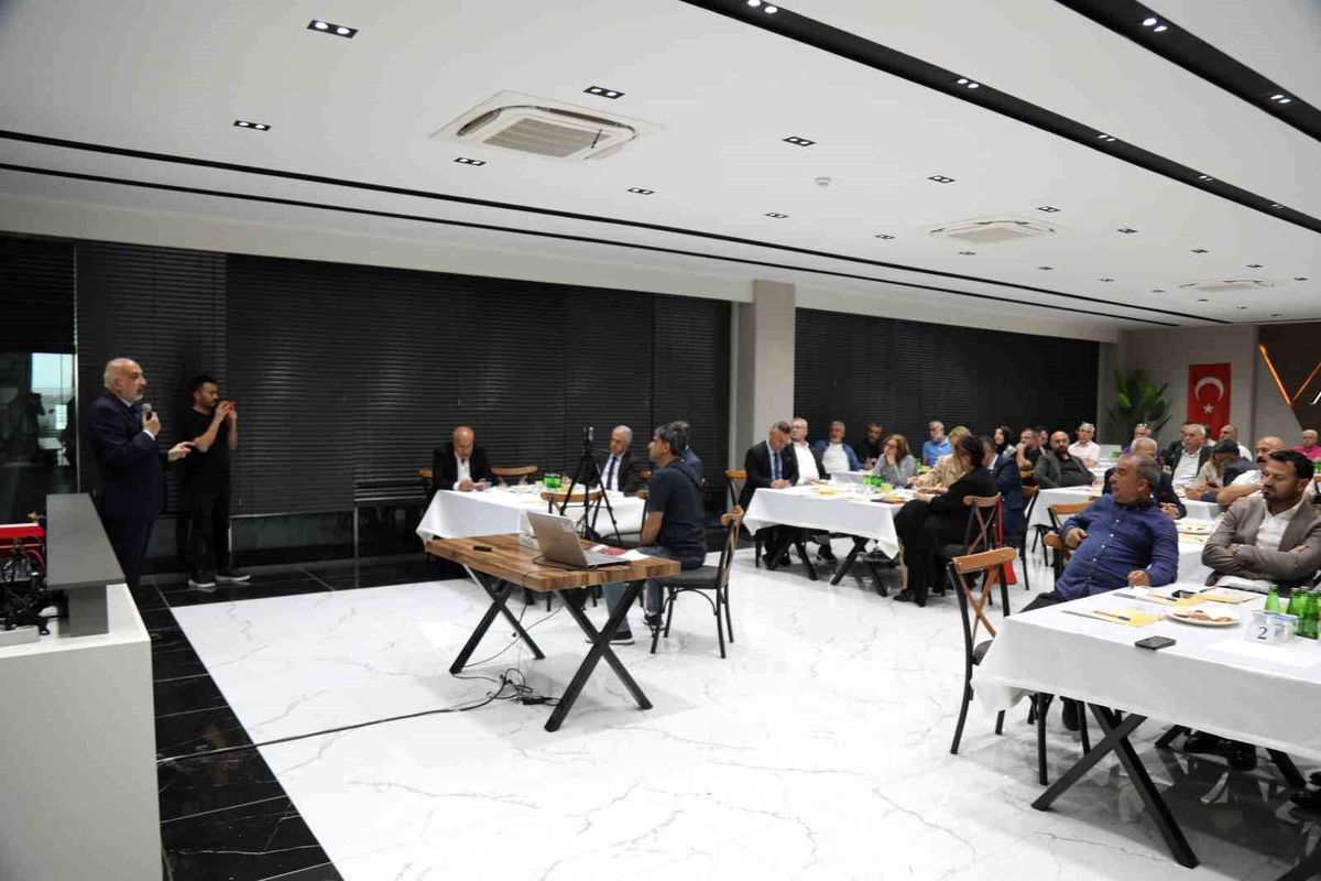 Diyarbakır’da Tekstil Çalıştayı Düzenlendi