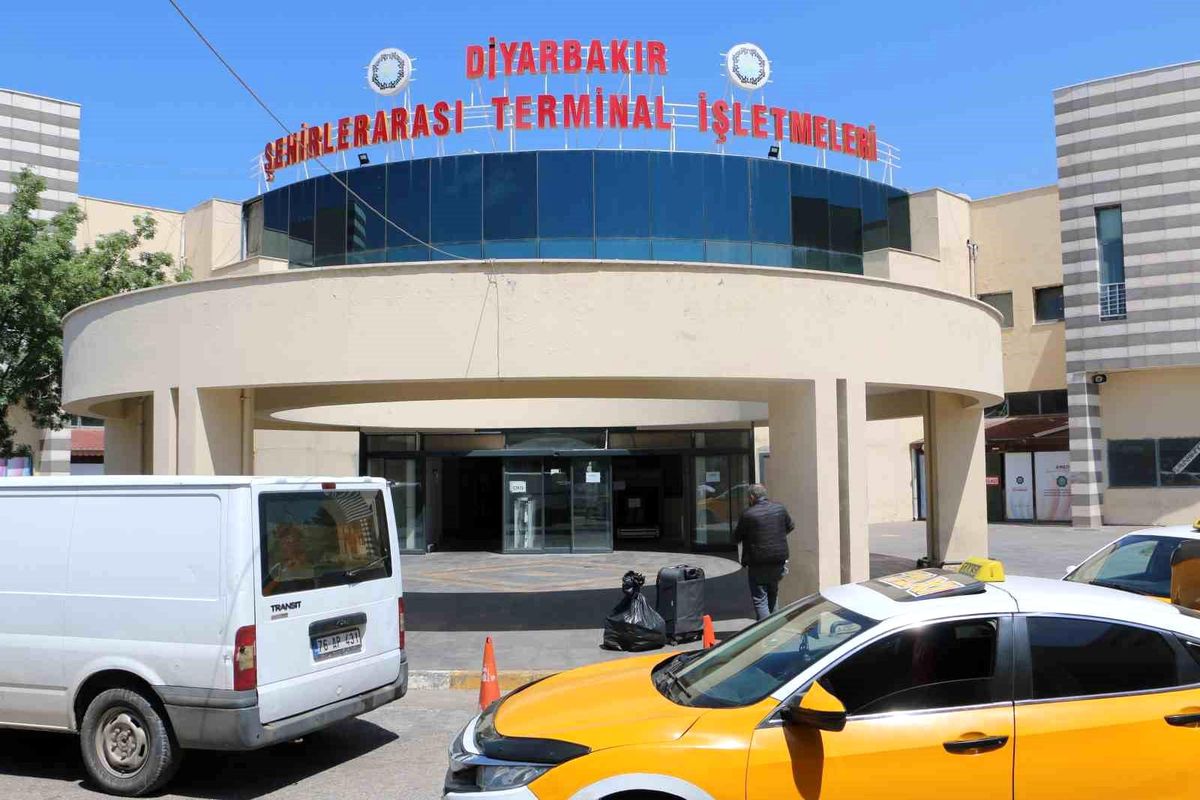 Diyarbakır Otogarında Bayram Hareketliliği Beklentisi
