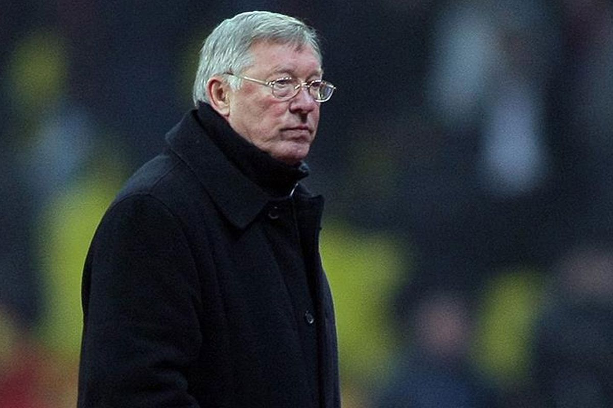 Dünya futbolunun efsane ismi Sir Alex Ferguson hastaneye kaldırıldı