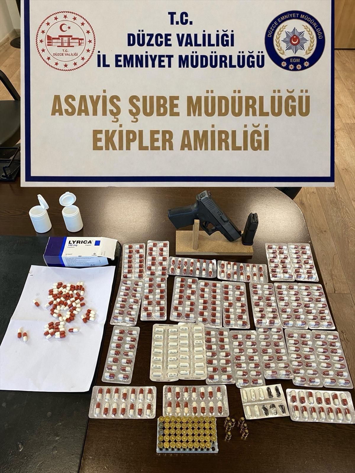 Düzce’de 4 Bin 273 Uyuşturucu Hap Ele Geçirildi