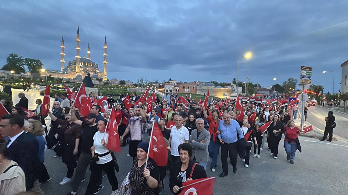 Edirne’de Fener Alayı Coşkusu