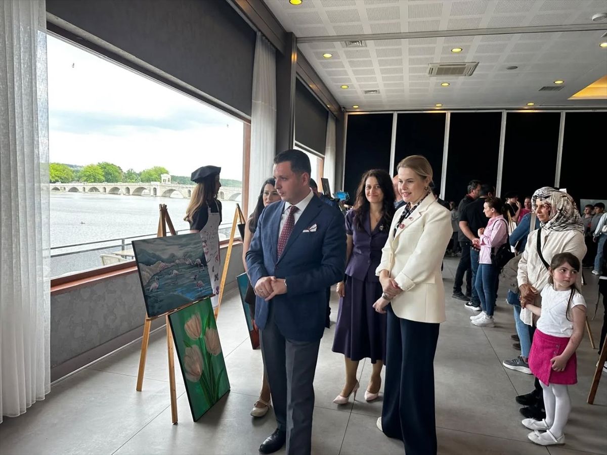 Edirne’de Öğrencilerden Resim Sergisi