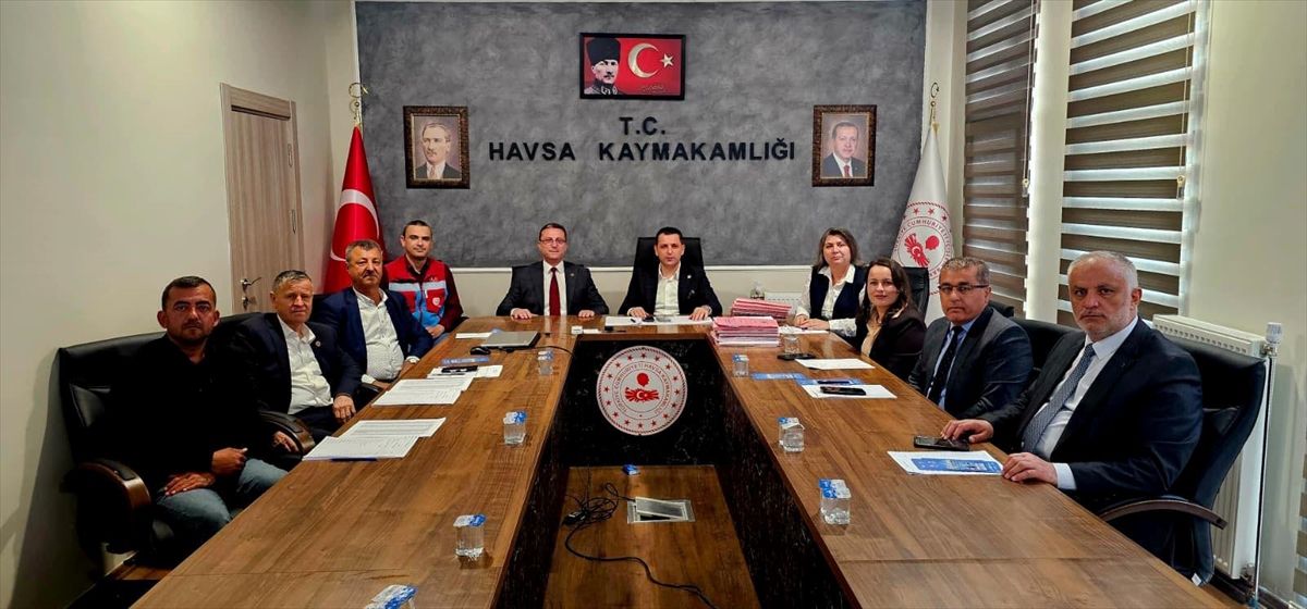 Hayvan Aşılama ve Küpeleme Çalışmaları Sürüyor