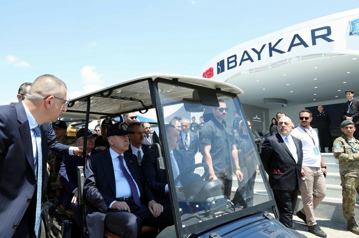 Erdoğan EFES-2026 Savunma Sanayi Sergisi’ni Gezdi