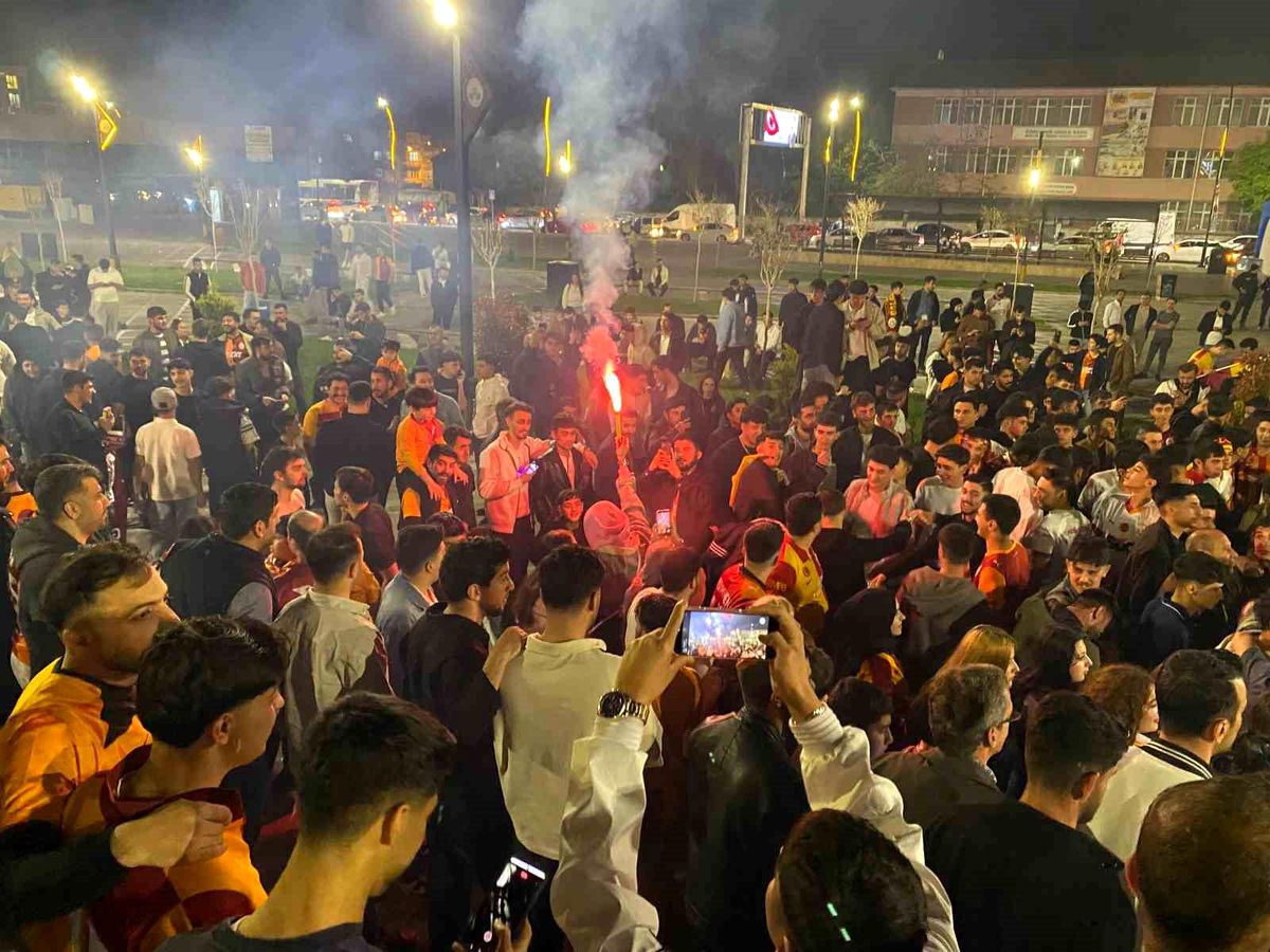 Galatasaray’ın 26. Şampiyonluğu Elazığ’da Kutlandı