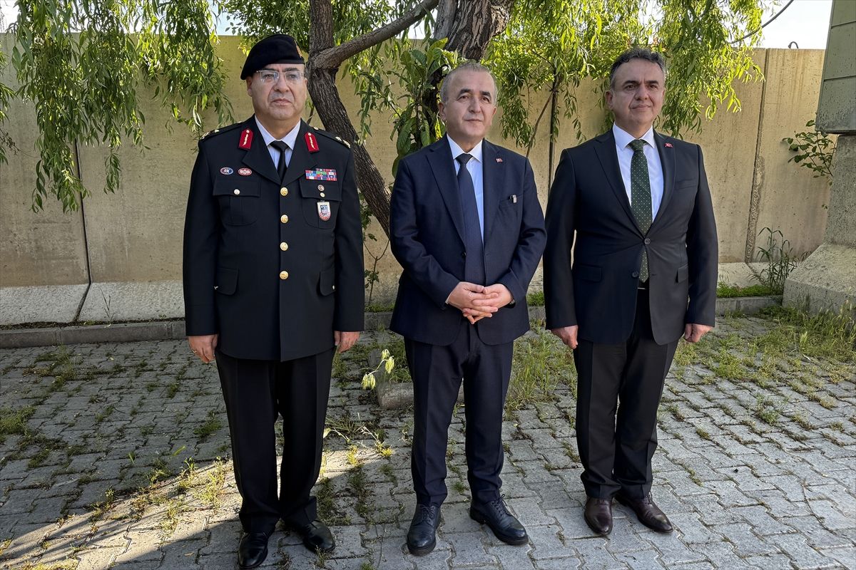 Vali Hatipoğlu’ndan bayram ziyareti