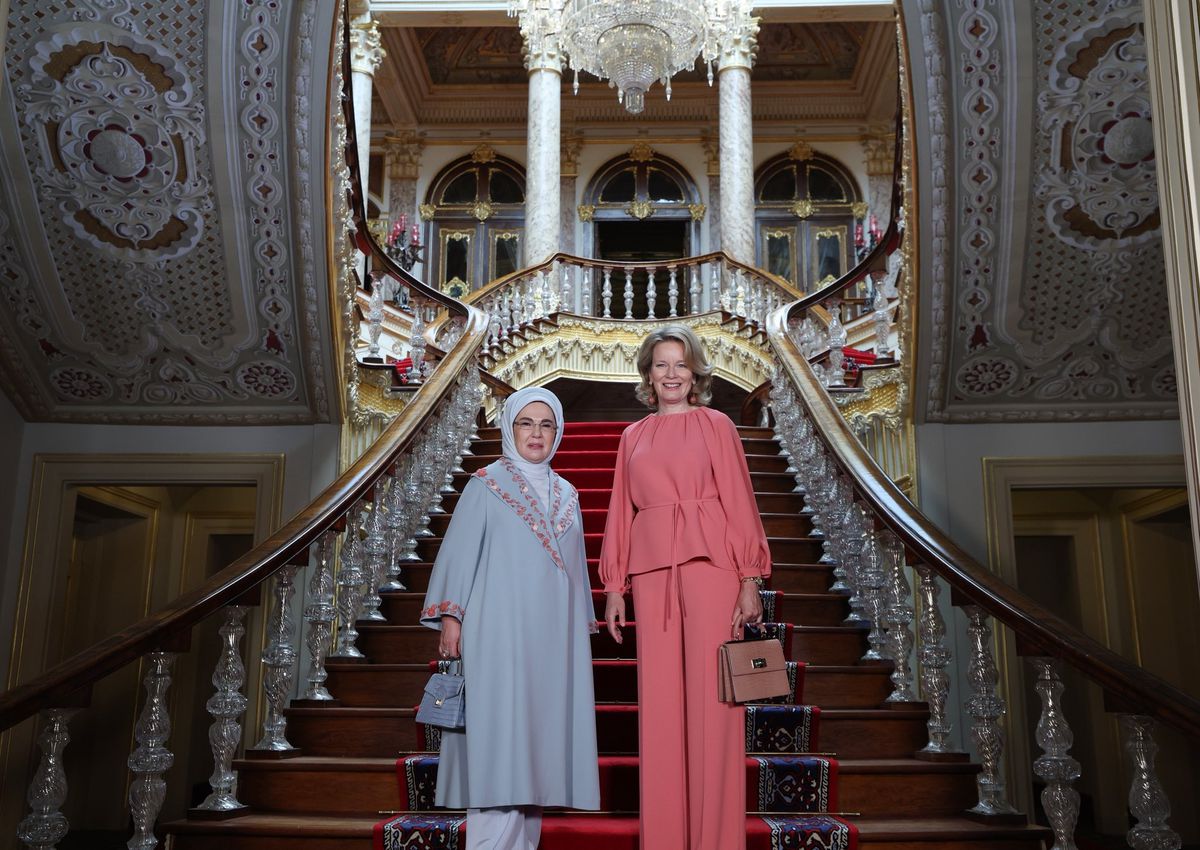Emine Erdoğan, Belçika Kraliçesi Mathilde’yi Dolmabahçe’de ağırladı