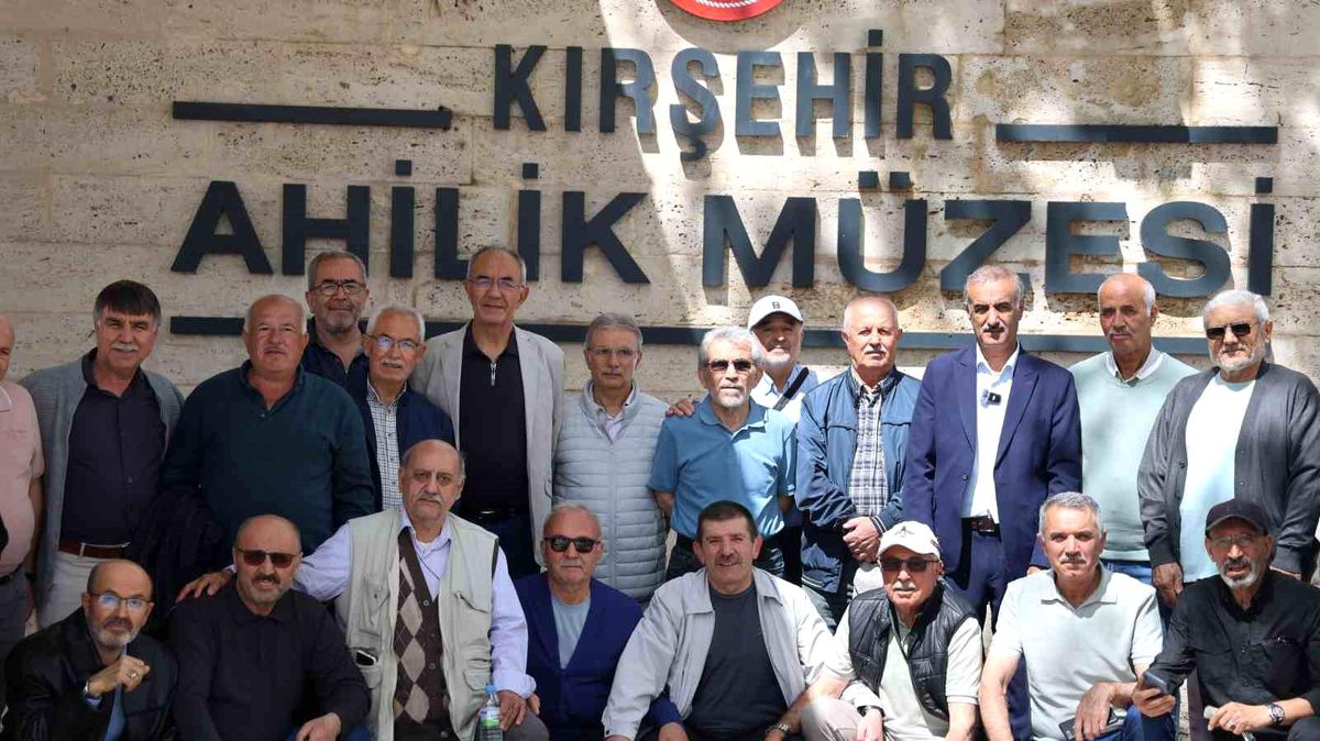 Erciyes İlahiyat Mezunları Kırşehir’de Buluştu