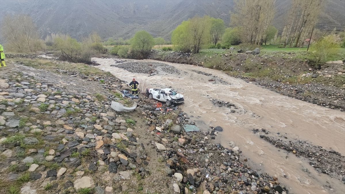 Erzincan’da Feci Kaza: 2 Ölü, 1 Yaralı
