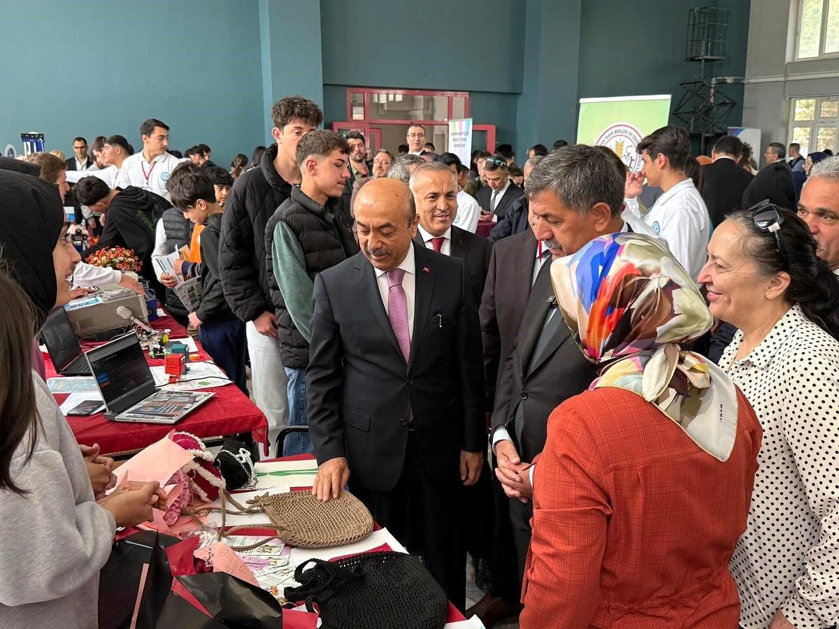 Erzincan’da “Kariyer Günleri” etkinliği düzenlendi
