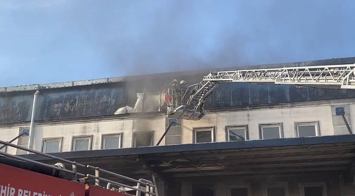 Esenyurt’ta Fabrika Yangını