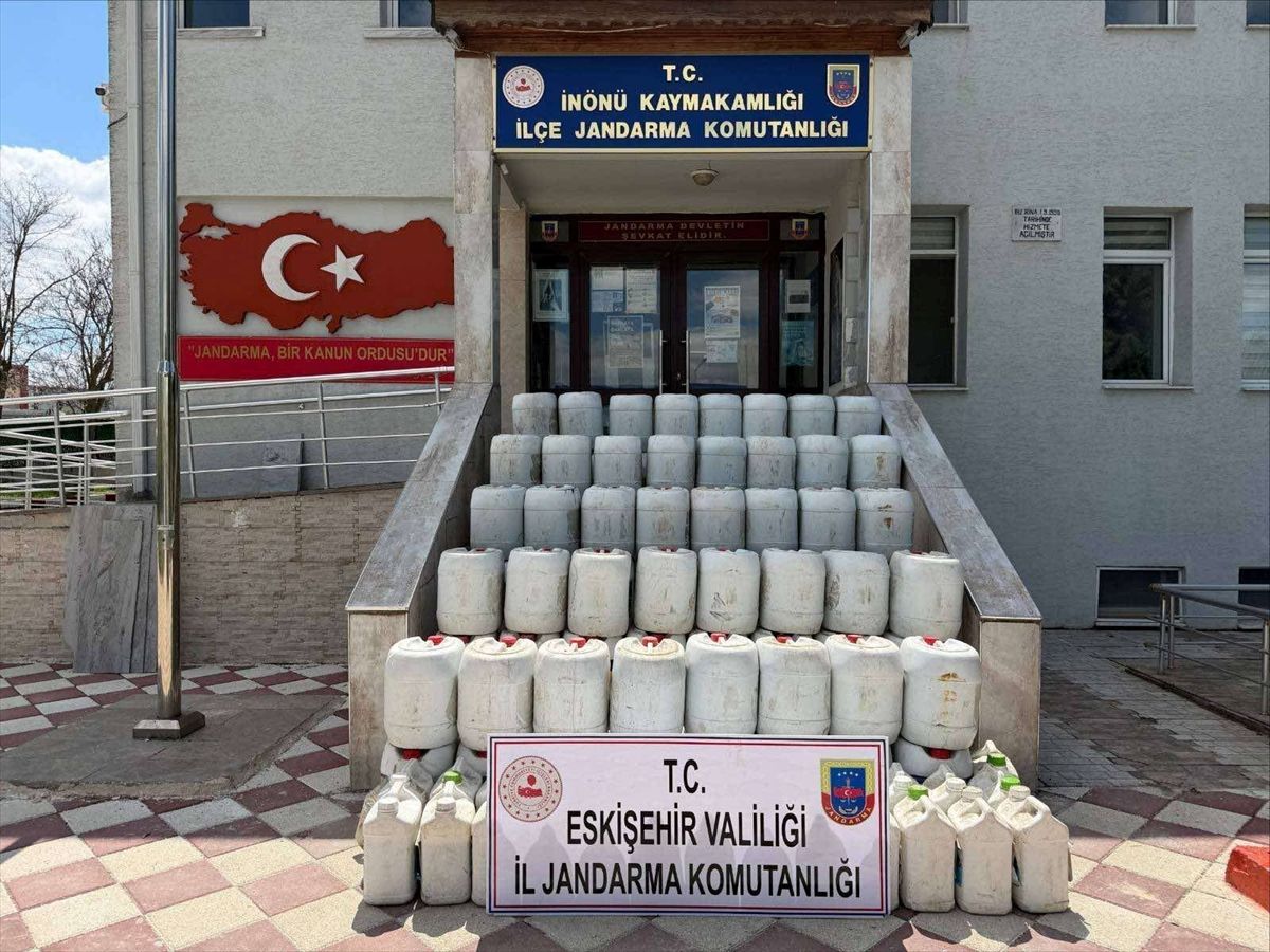 Eskişehir’de 2.270 Litre Sahte Gübre Ele Geçirildi