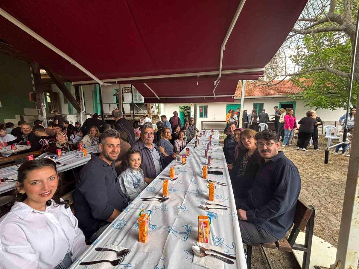 Çardak’ta 500 Yıllık Bayram Geleneği
