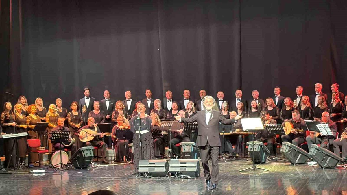 Eskişehir’de 80’ler 90’lar Konseri Coşkuya Neden Oldu