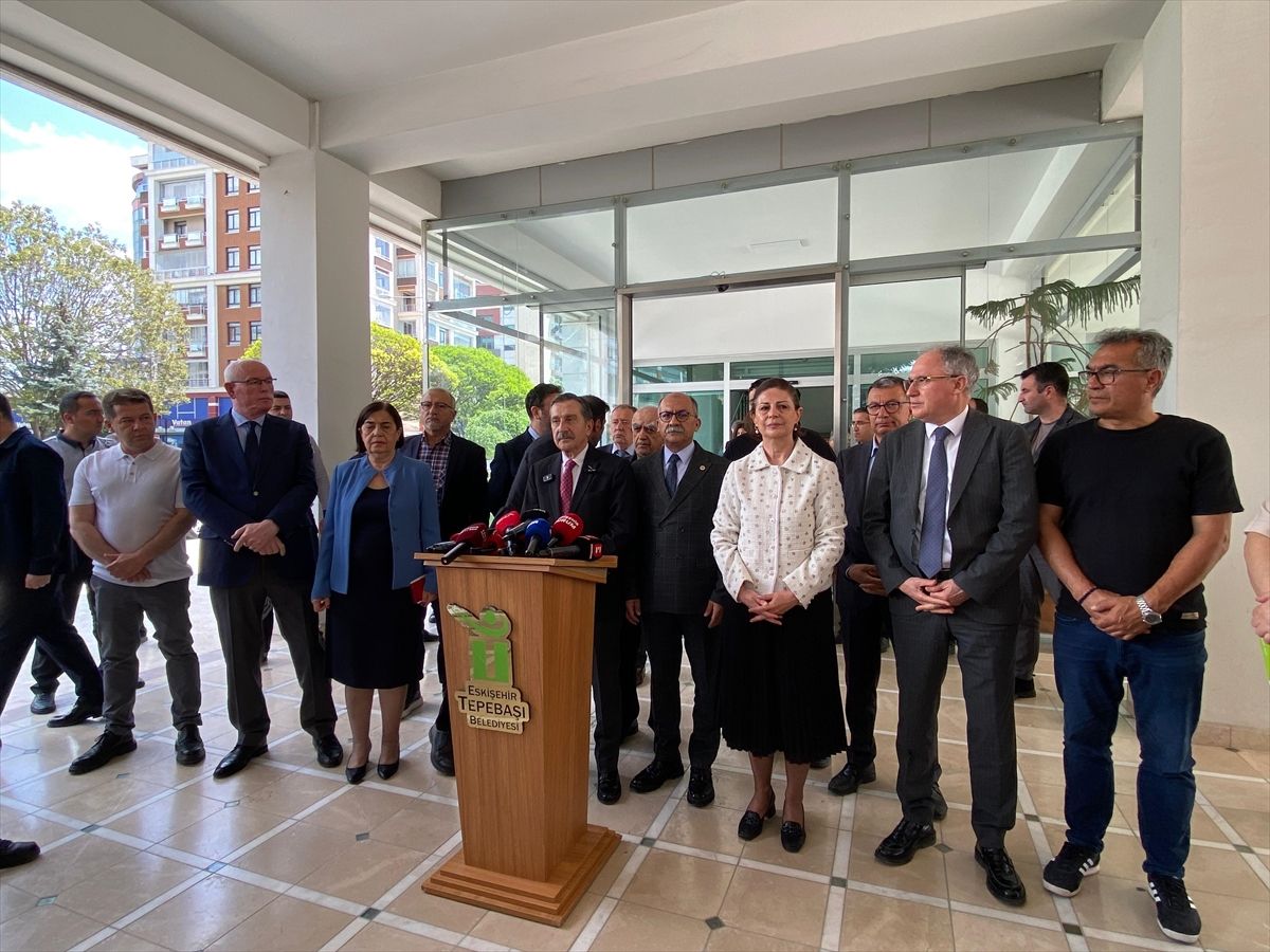 Eskişehir’de Belediyeye Operasyon: 23 Gözaltı
