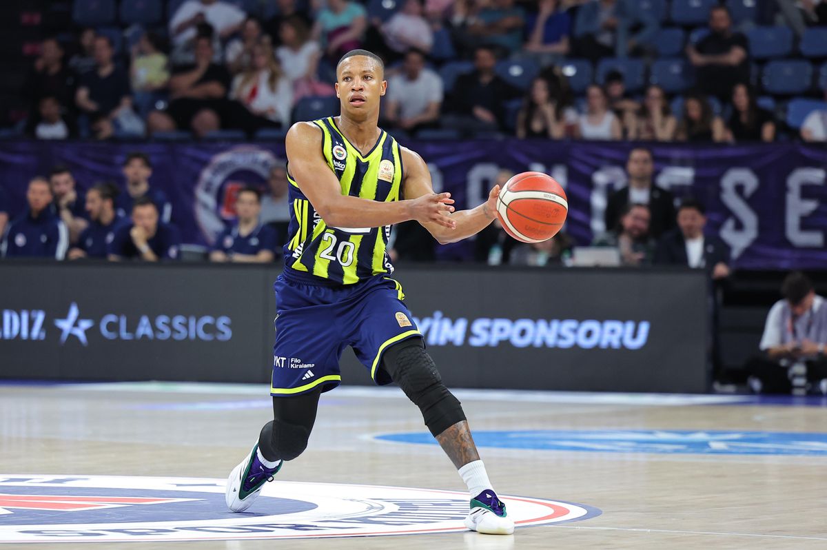 Fenerbahçe Beko, Bahçeşehir Koleji’ni Yendi