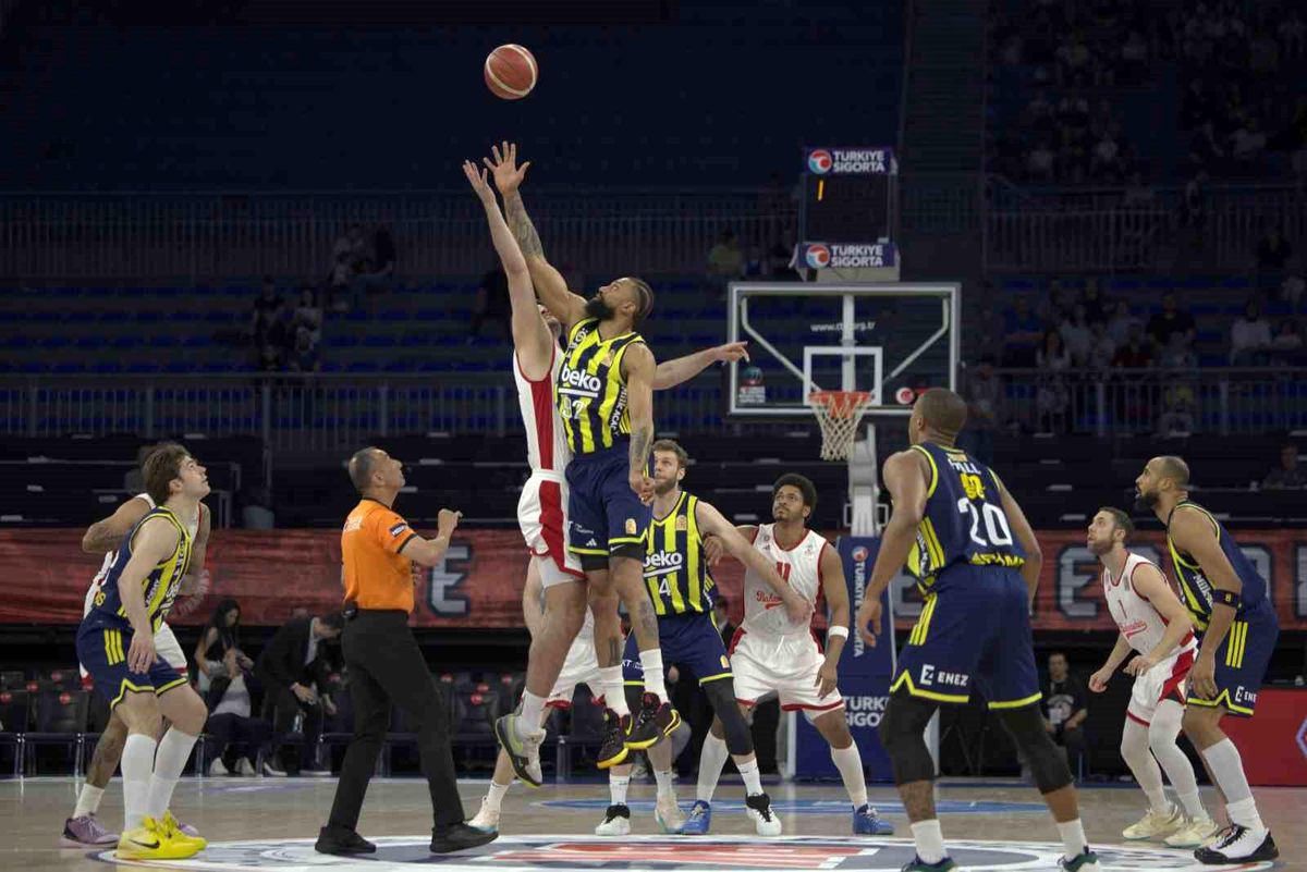 Fenerbahçe Beko, Bahçeşehir Koleji’ni Yendi