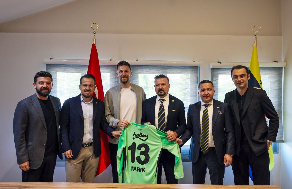 Fenerbahçe, Tarık Çetin’le 3 Yıl Anlaştı