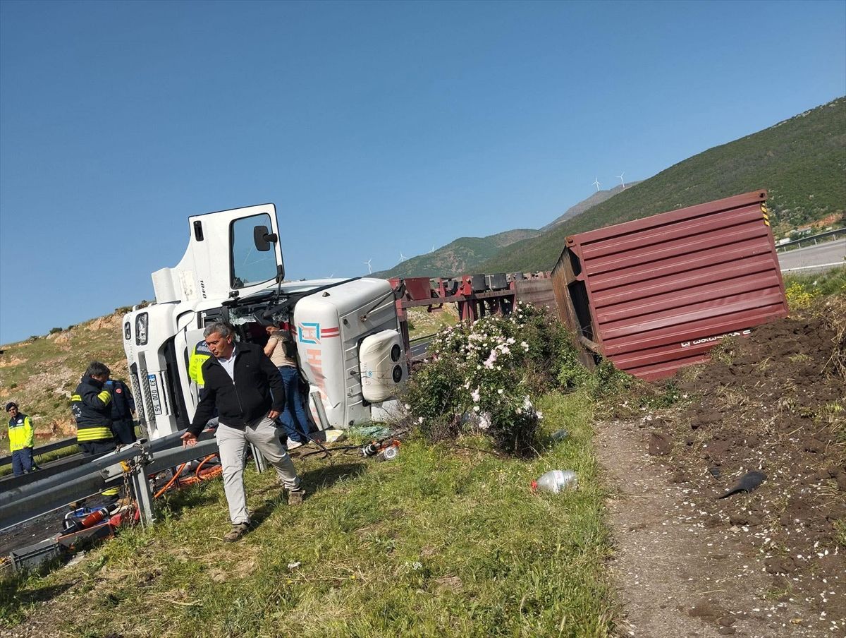 Gaziantep’te TIR Kazası: Sürücü Yaralandı