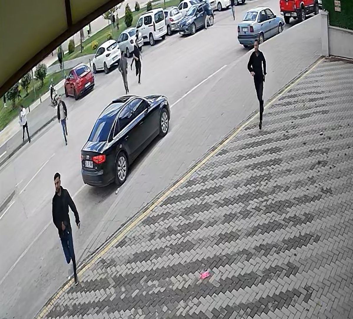 Alacak-verecek nedeniyle silahlı kavga: 1 ağır yaralı