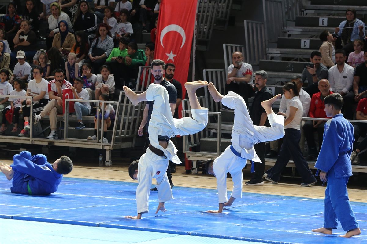 19 Mayıs Bayramı Törenleri