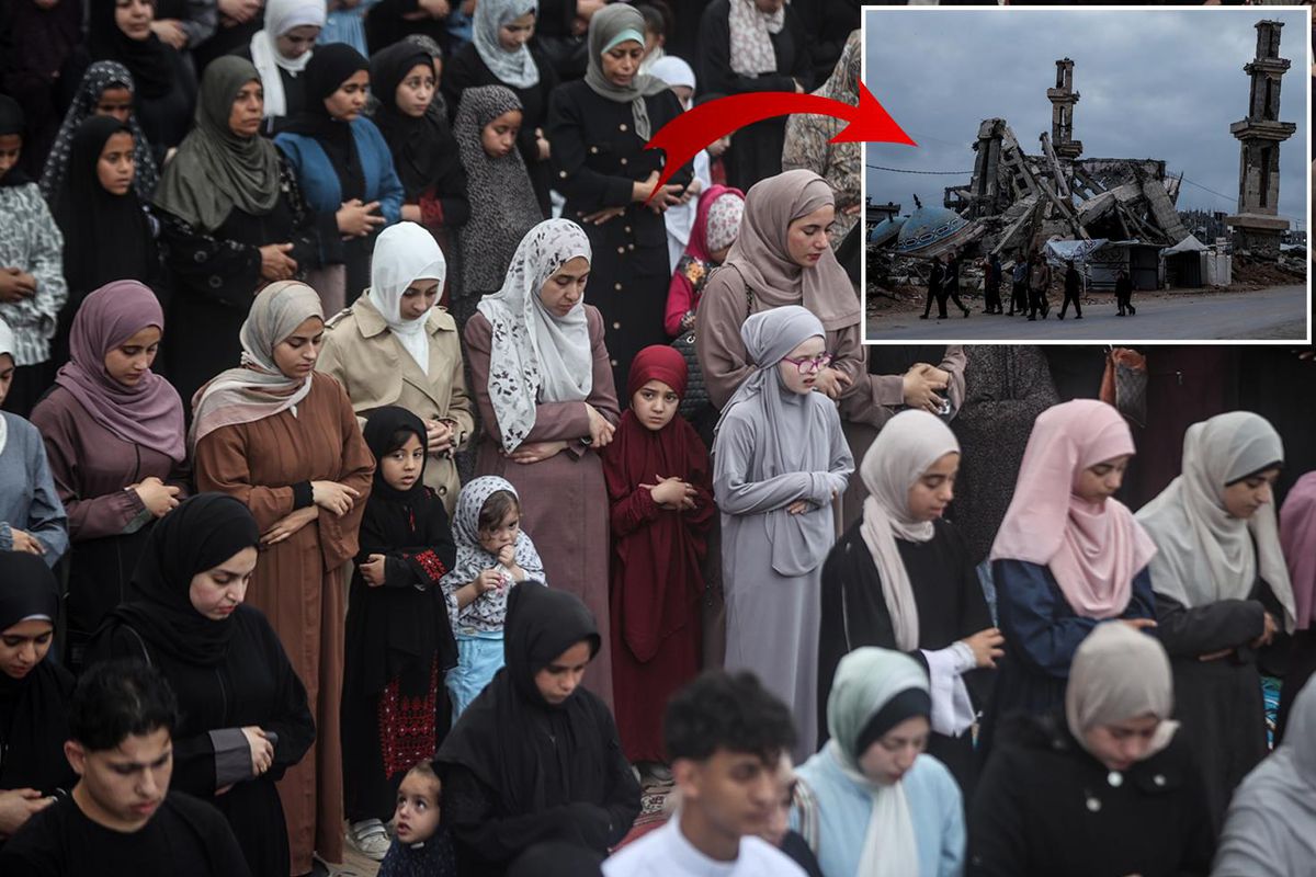 Gazze’de Bayram Namazı Enkazda
